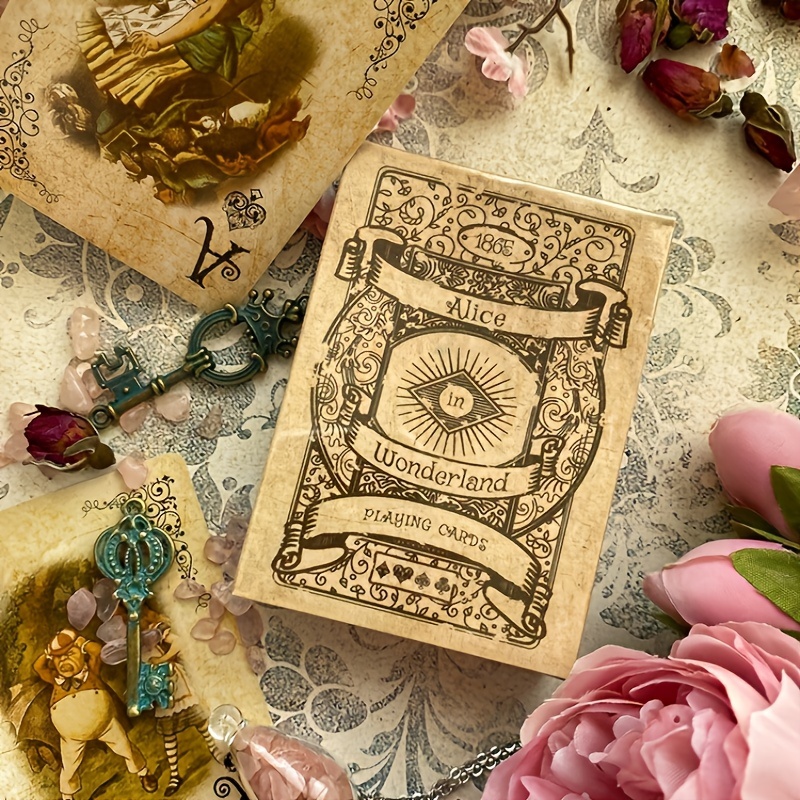 Vintage Collectible Playing Cards - 動物やキャラクターをフィーチャーしたヴィンテージスタイルのトランプ - コレクションギフト、テーマパーティー、テーブルゲームに最適なプレミアムカードストック
