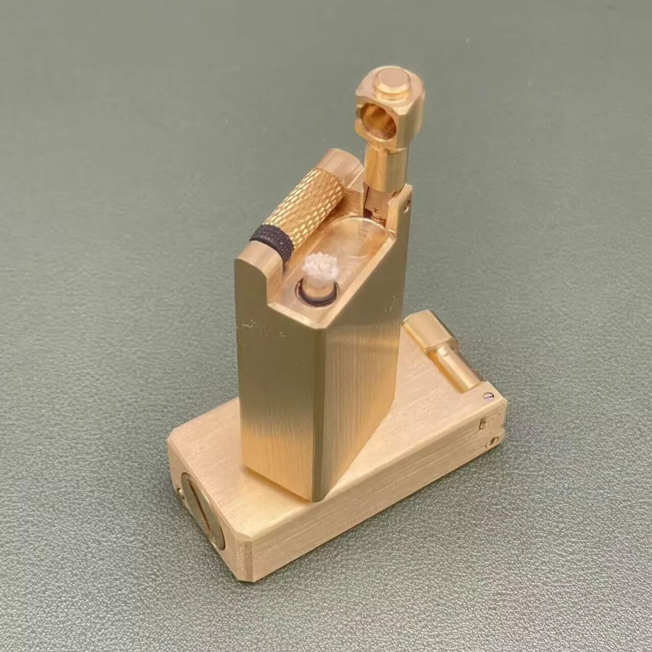 Vintage Collectible Lighters - ヴィンテージヨーロッパパイプレイター、レトロノスタルジック燃料ライタークールコレクション男性ギフトシガーライター