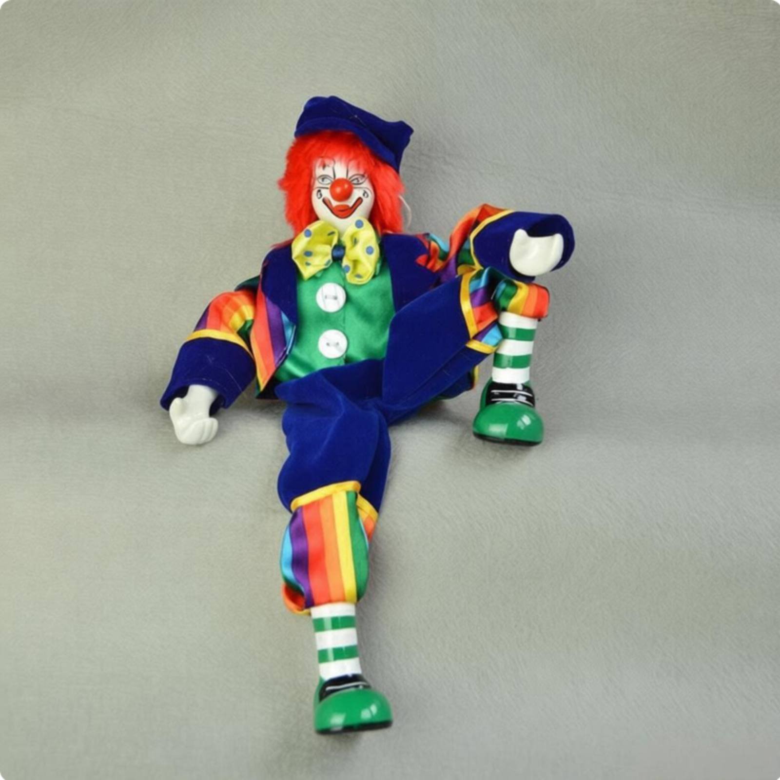 ぶら下がり脚のピエロ人形 手作りの磁器製ピエロ置物 座るピエ - Vintage Collectible Clowns のレビューと価格