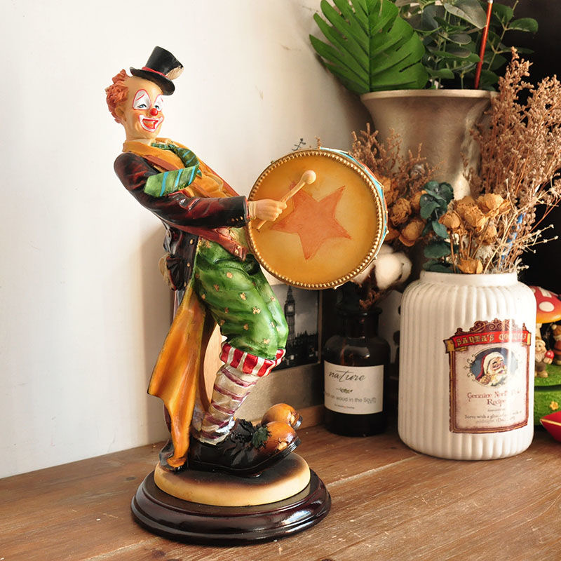 ヴィンテージ手作り絵画パフォーマンスの道化師フィギュア、樹脂 - Vintage Collectible Clowns のレビューと価格